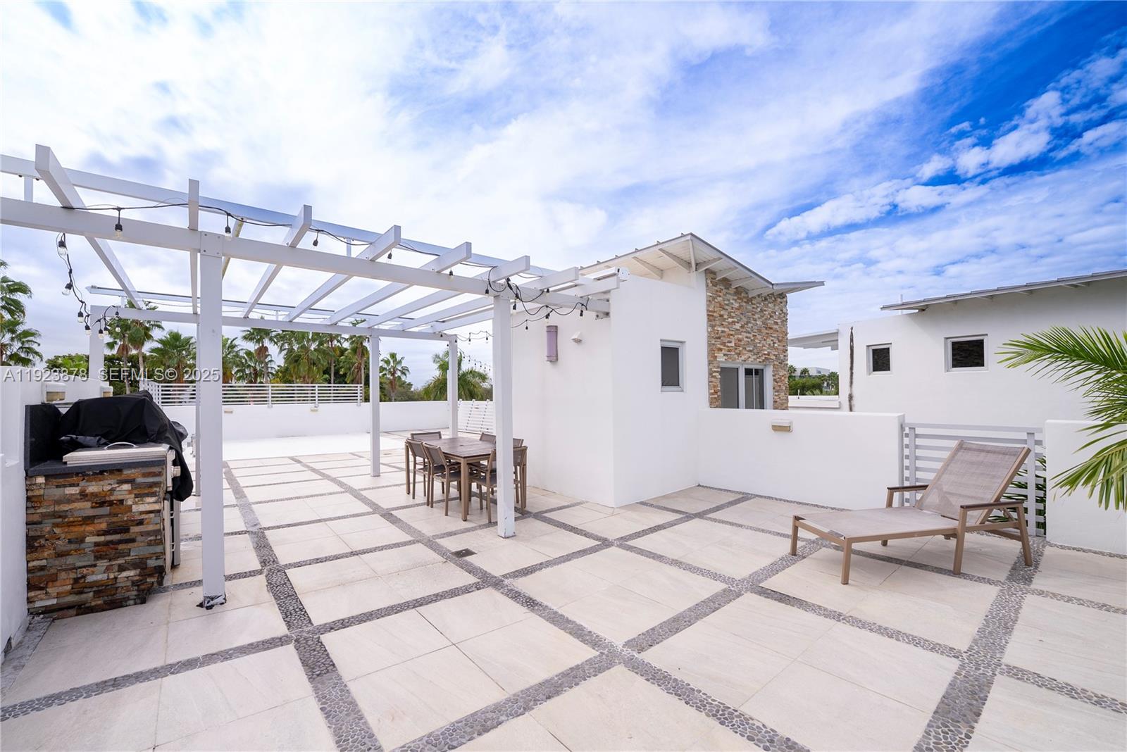 8340 NW 33rd Ter Doral, FL 33122