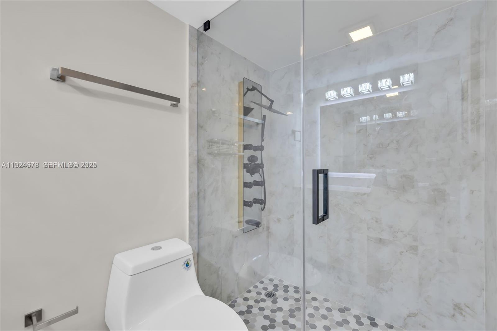 251 174th St #1415 Sunny Isles Beach, FL 33160