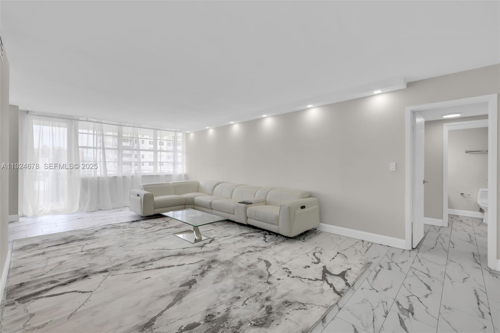 251 174th St #1415 Sunny Isles Beach, FL 33160