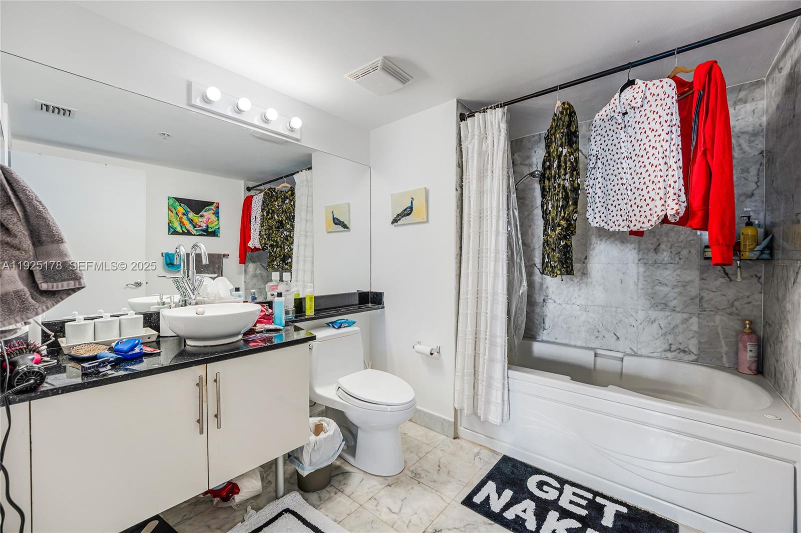 image Brickell on the River North16