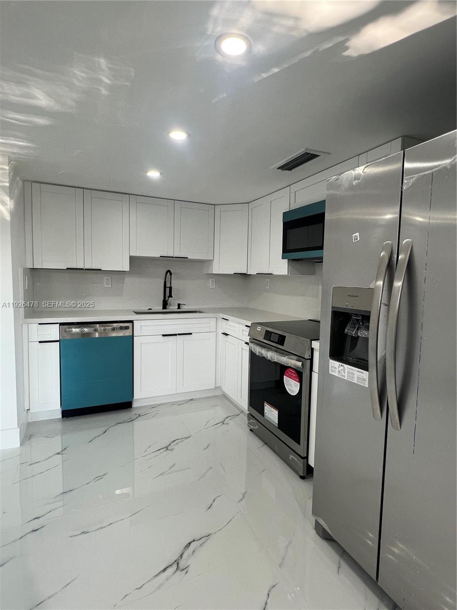 20610 NE 7th Ct Miami, FL 33179