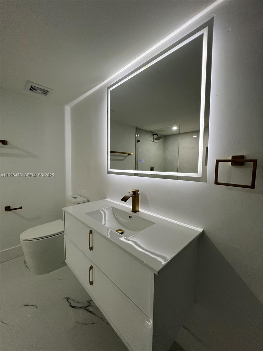 20610 NE 7th Ct Miami, FL 33179