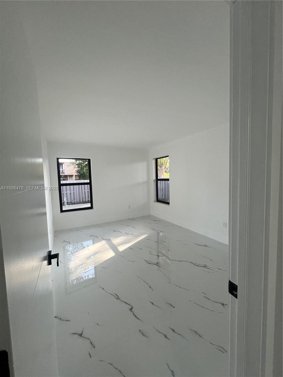 20610 NE 7th Ct Miami, FL 33179