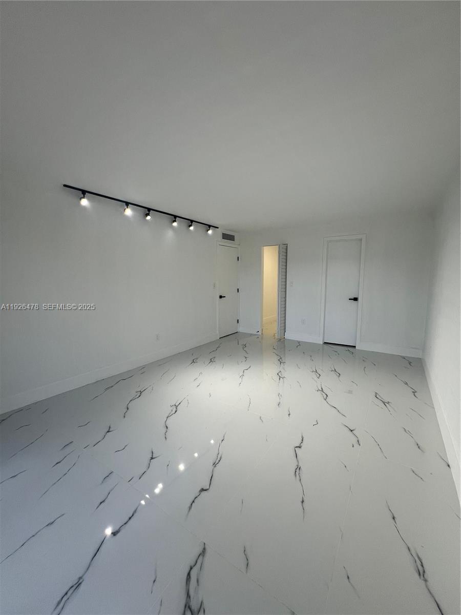 20610 NE 7th Ct Miami, FL 33179