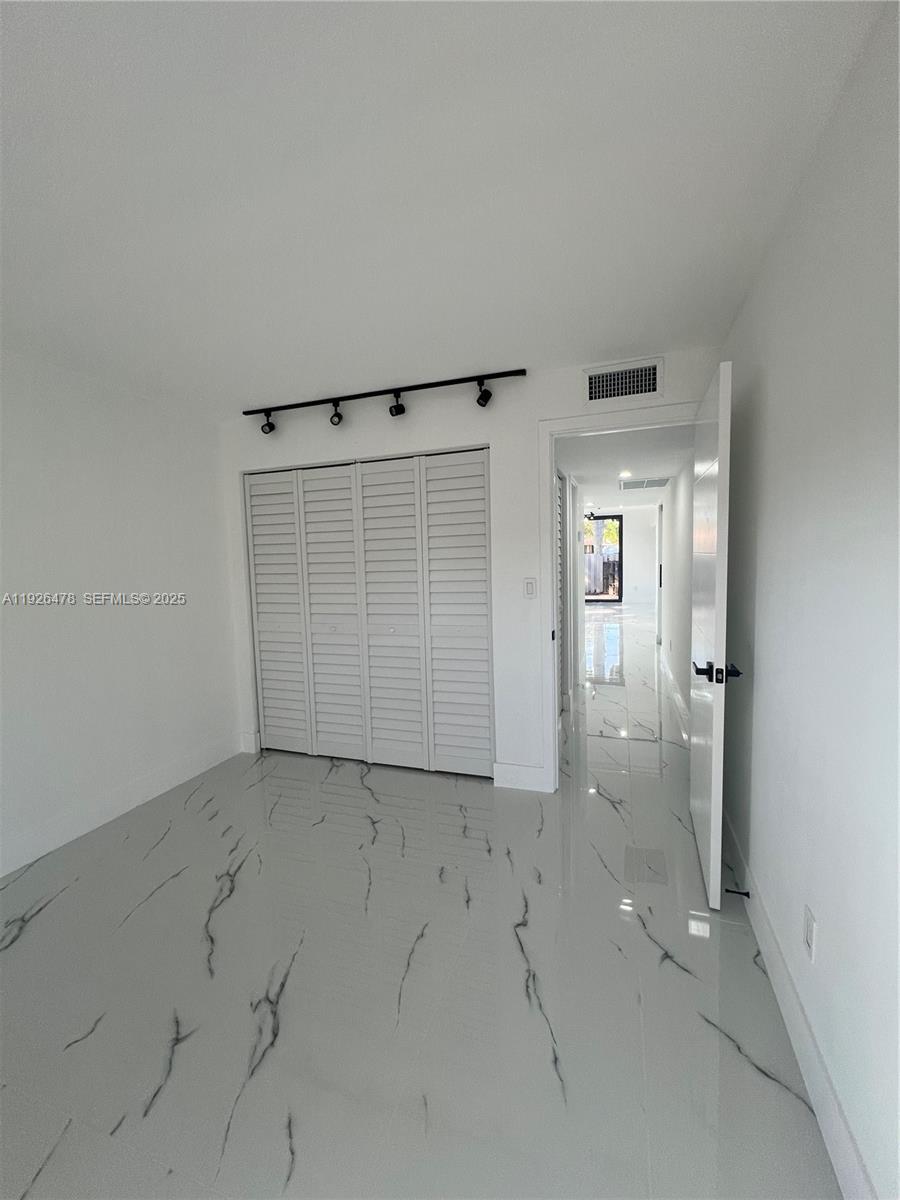 20610 NE 7th Ct Miami, FL 33179