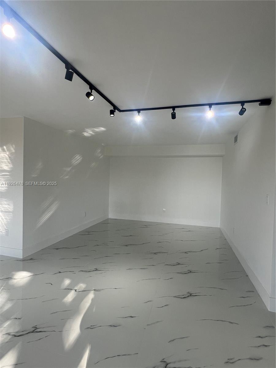 20610 NE 7th Ct Miami, FL 33179