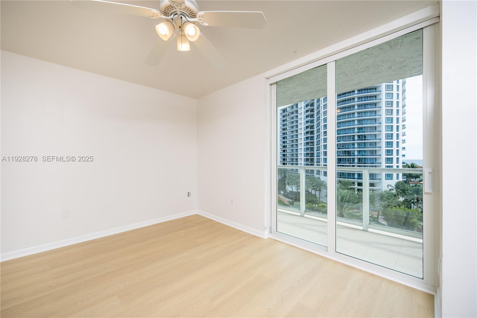 5900 Collins Ave #906 Miami Beach, FL 33140
