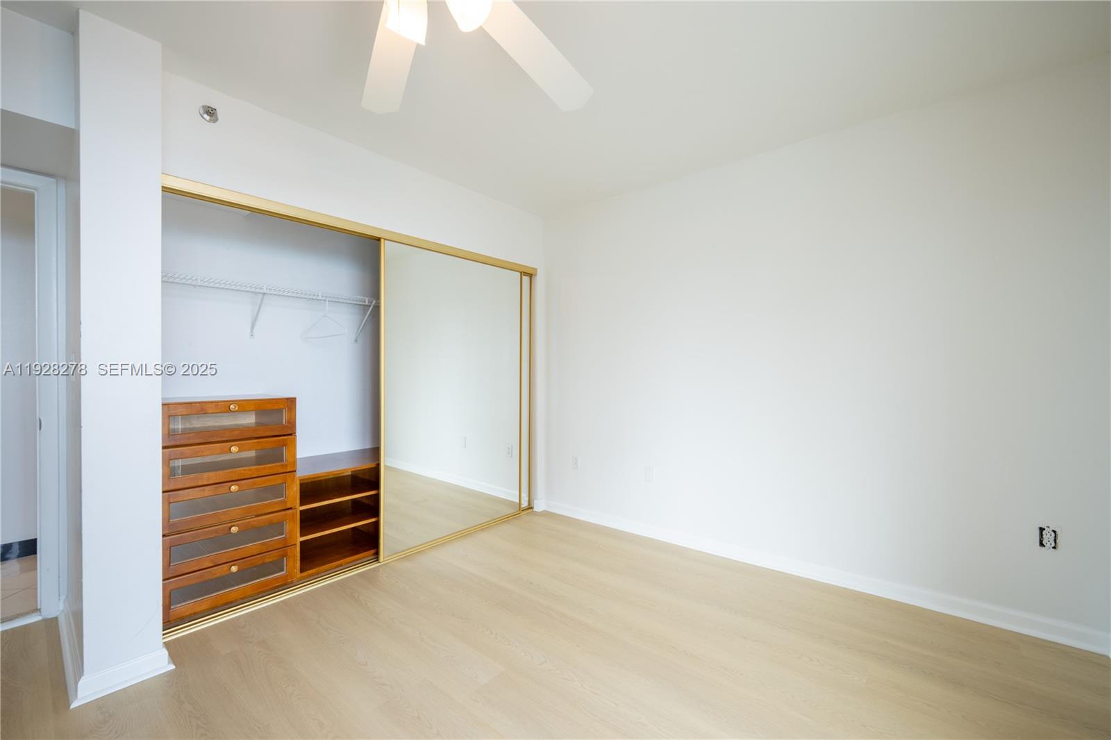 5900 Collins Ave #906 Miami Beach, FL 33140