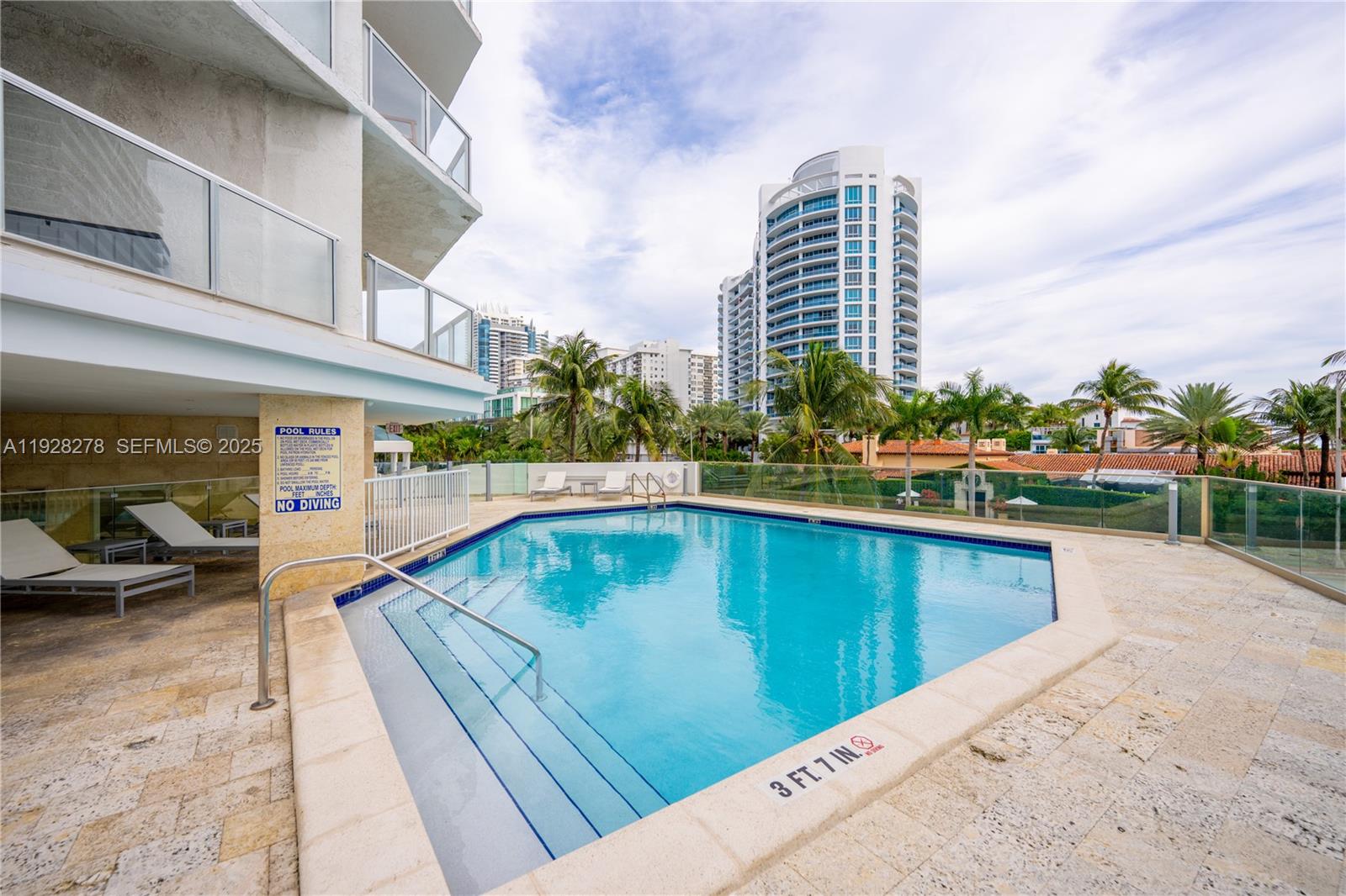 5900 Collins Ave #906 Miami Beach, FL 33140