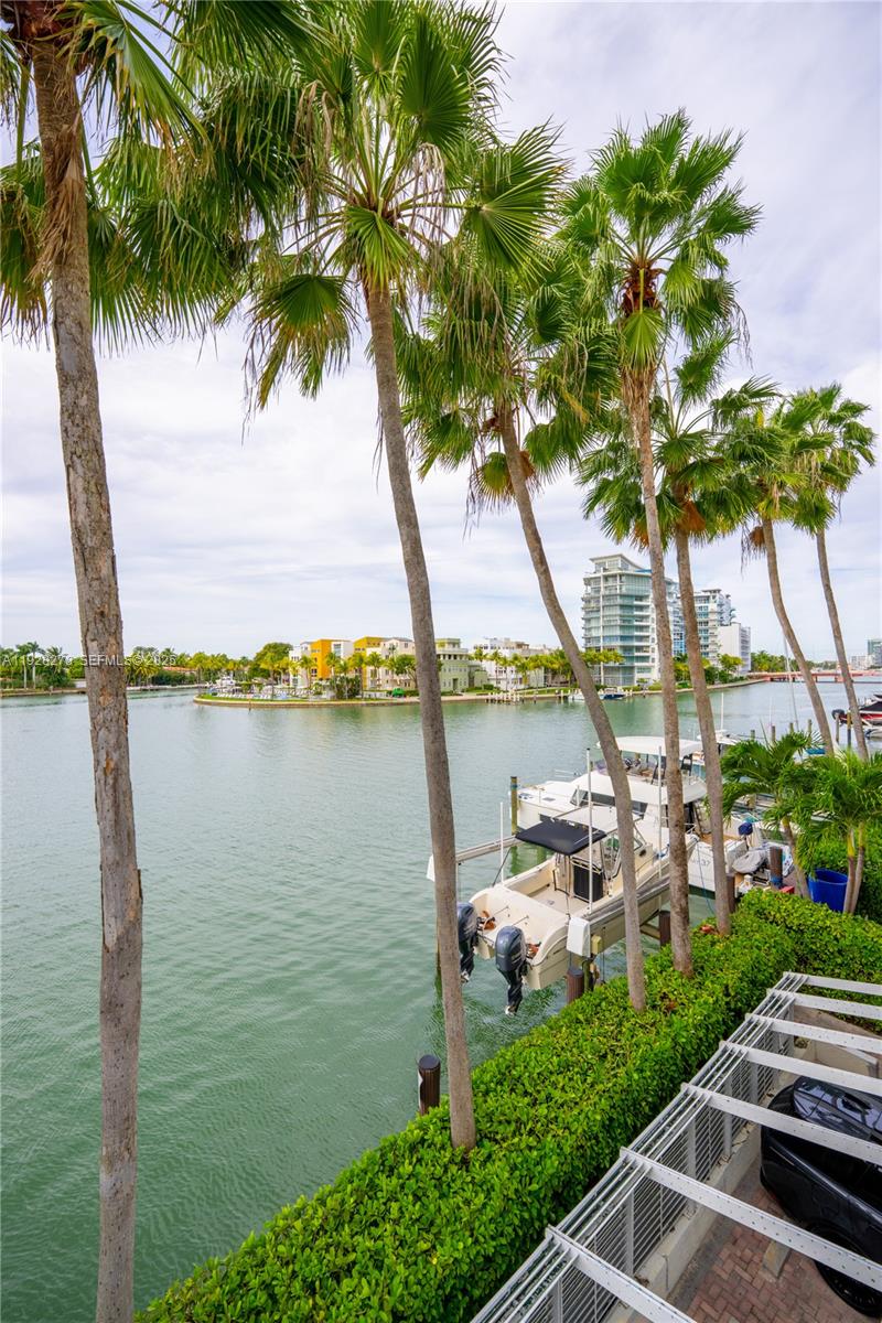 5900 Collins Ave #906 Miami Beach, FL 33140