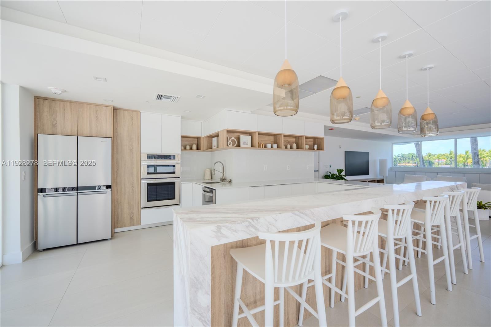 5900 Collins Ave #906 Miami Beach, FL 33140