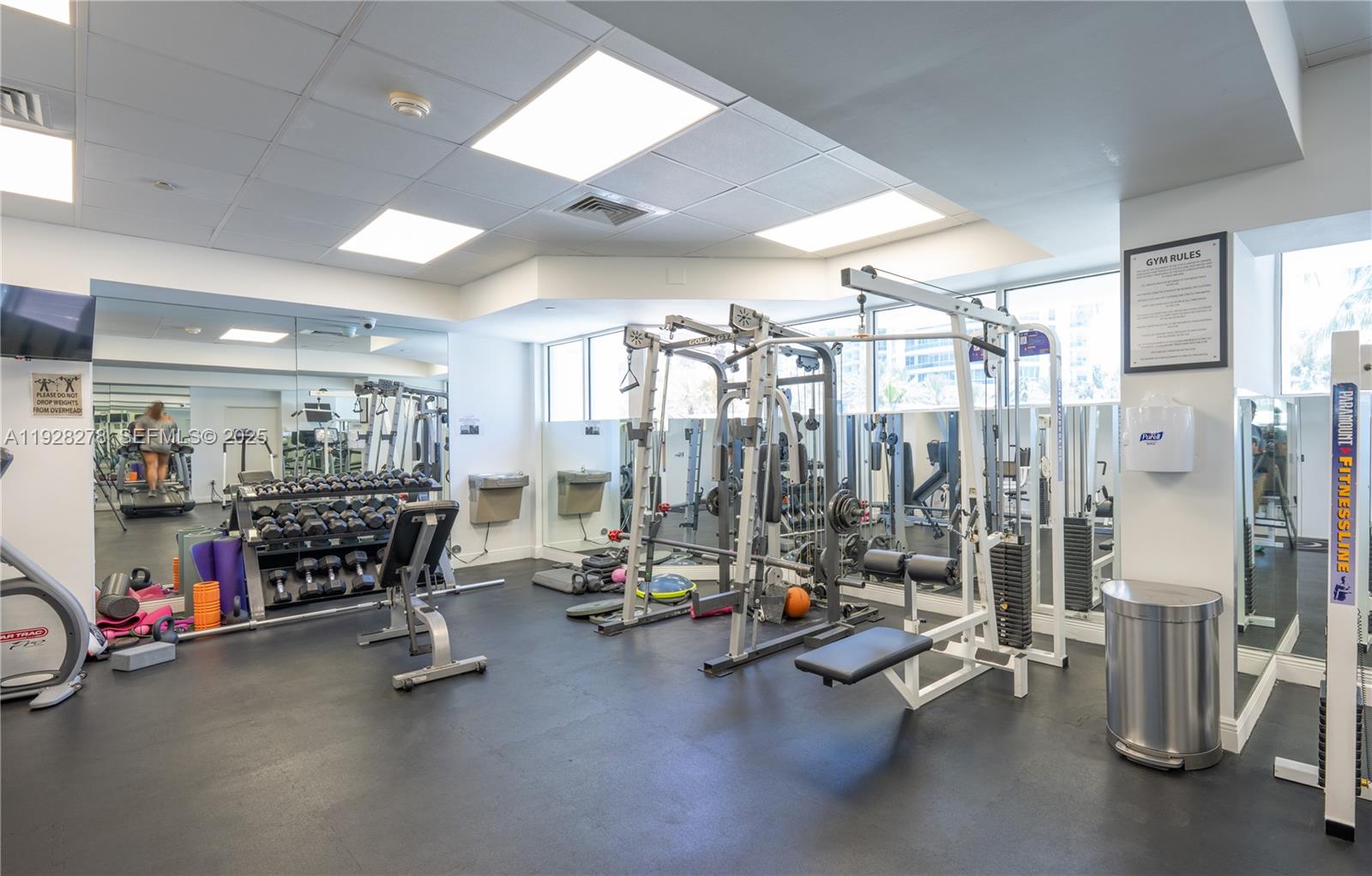 5900 Collins Ave #906 Miami Beach, FL 33140