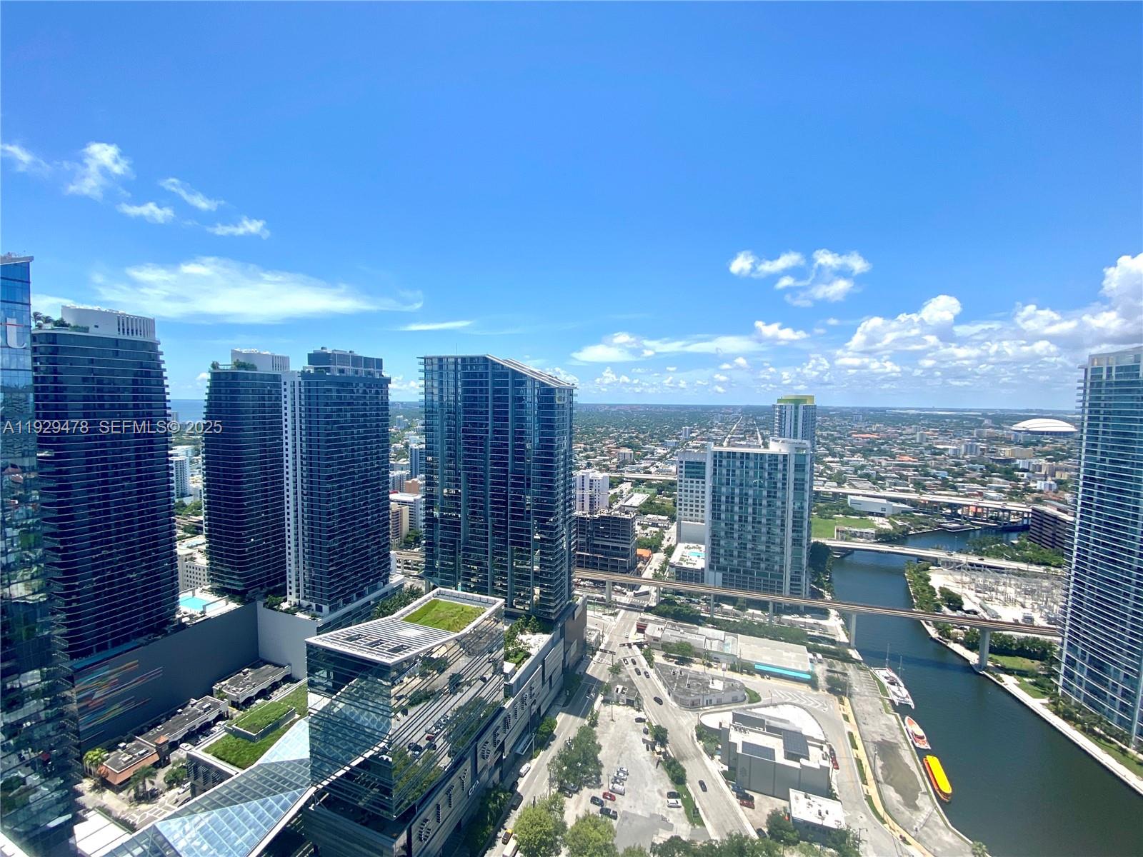 68 SE 6th St #4008 Miami, FL 33131