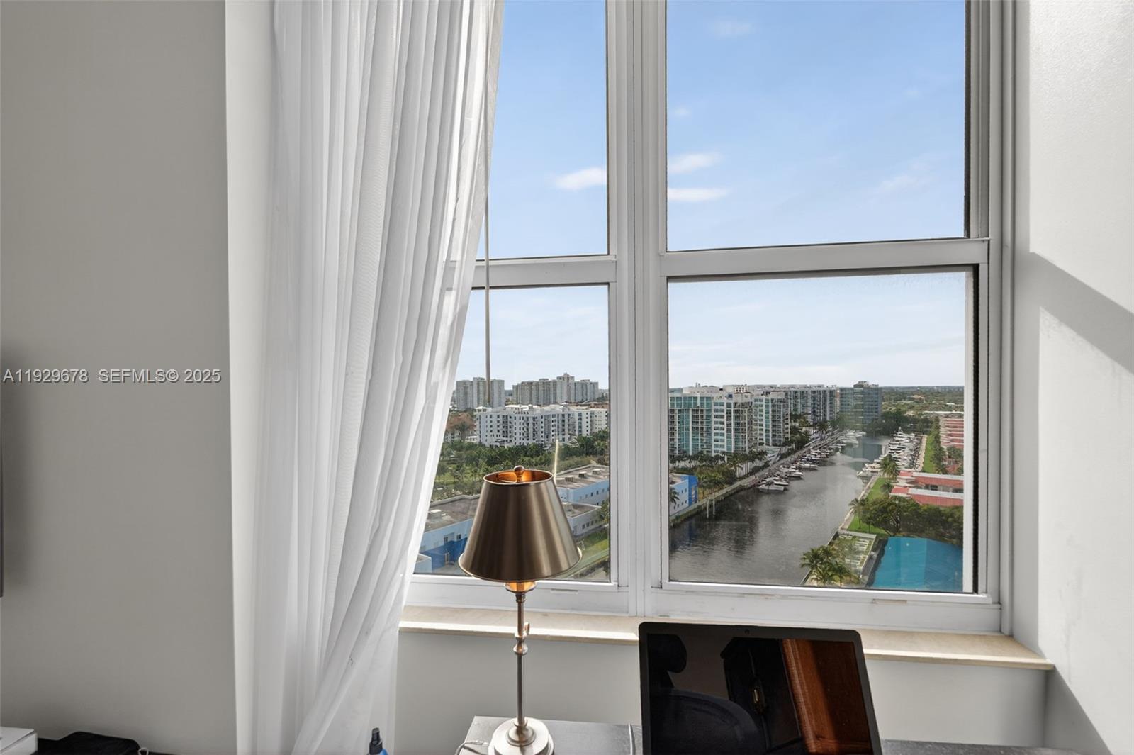 image Aventura Marina 228