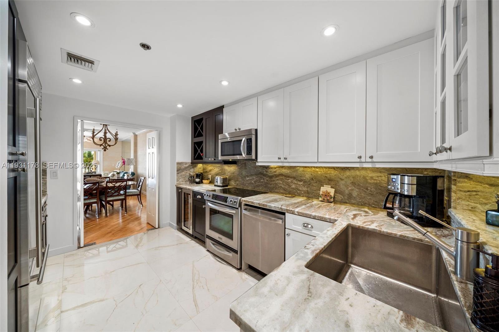 2332 Fisher Is Dr #4302 Miami Beach, FL 33109