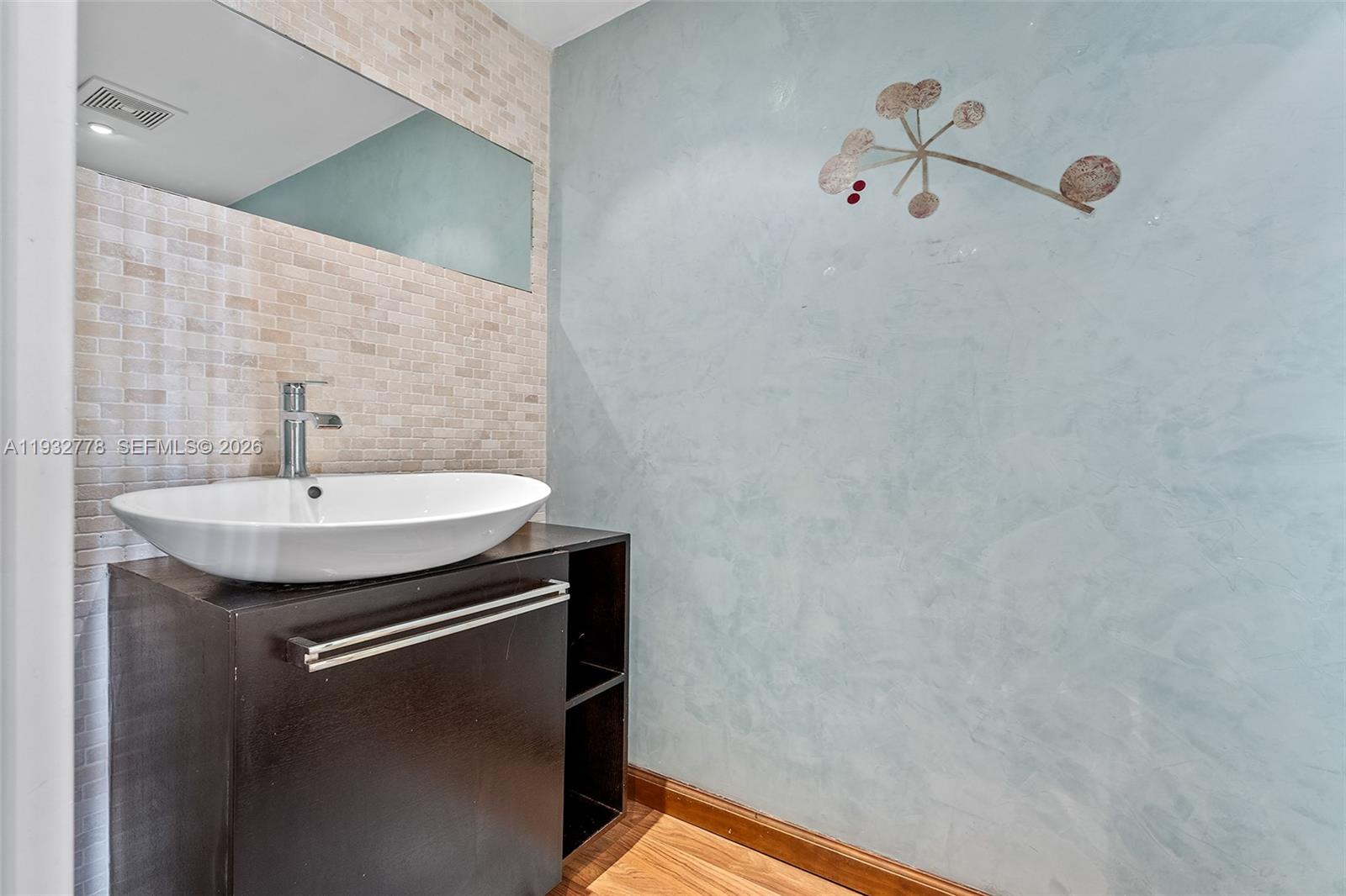 555 NE 15th St #14G Miami, FL 33132