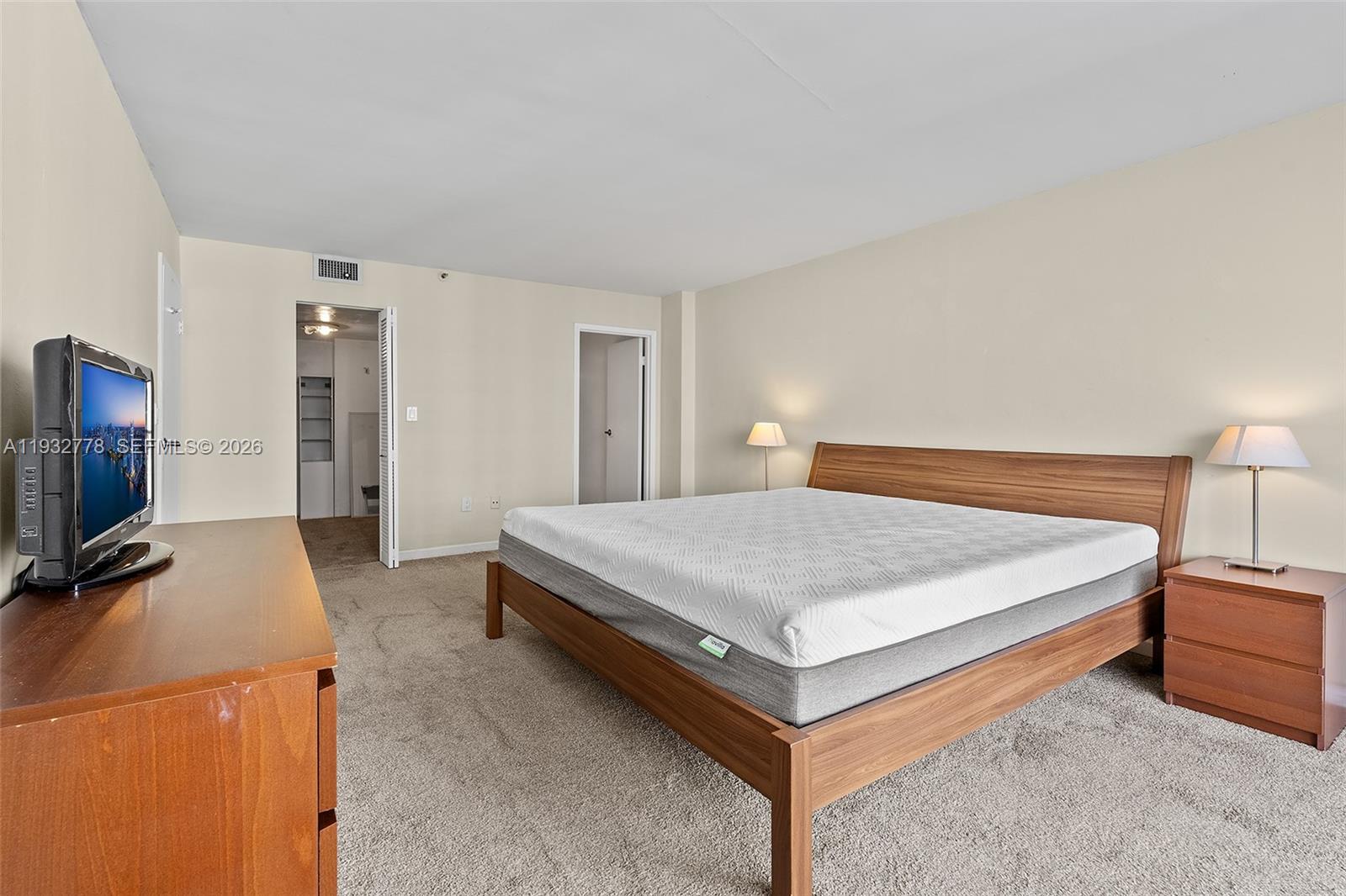 555 NE 15th St #14G Miami, FL 33132