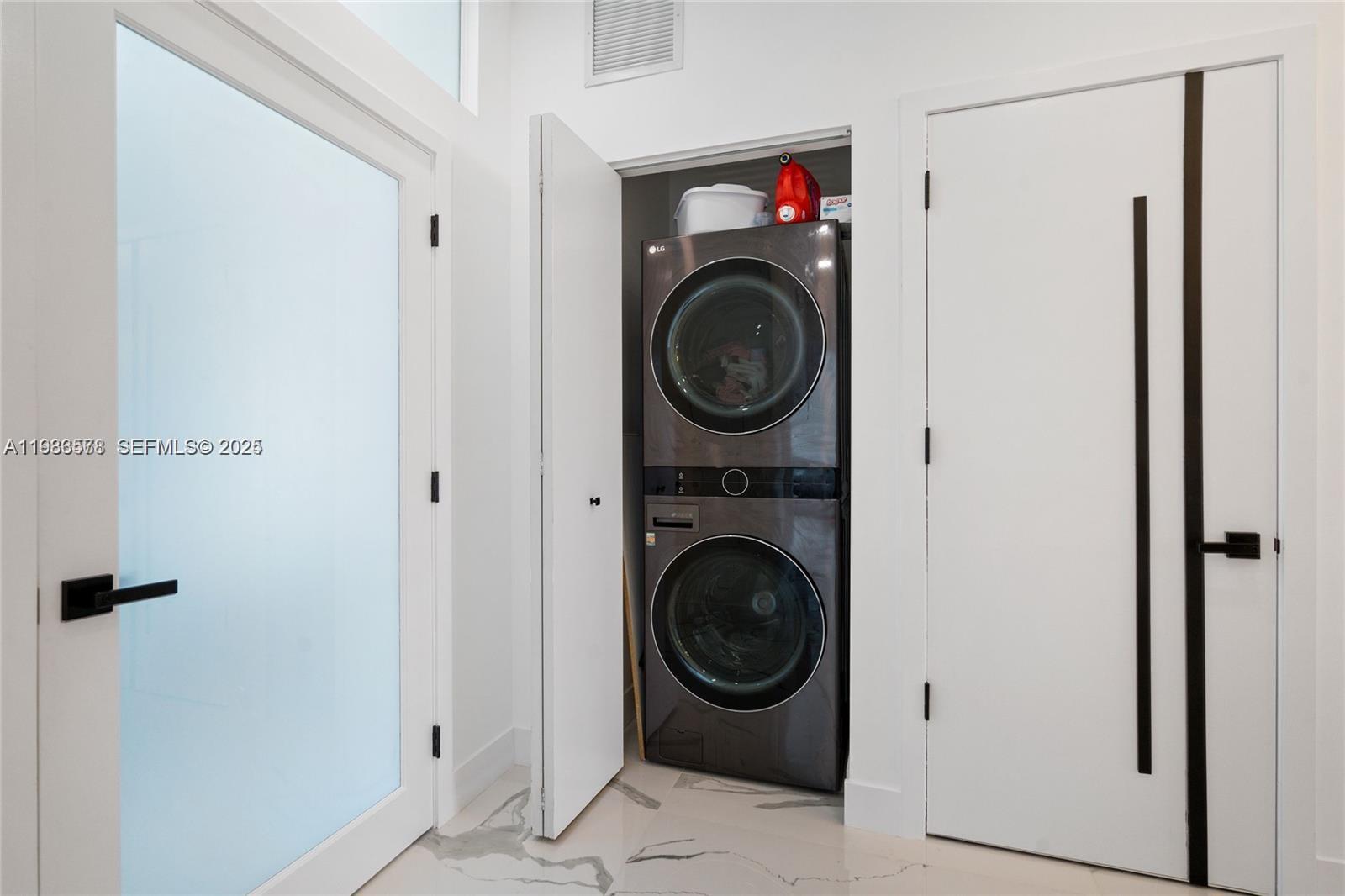 3029 NE 188th St #1021 Aventura, FL 33180