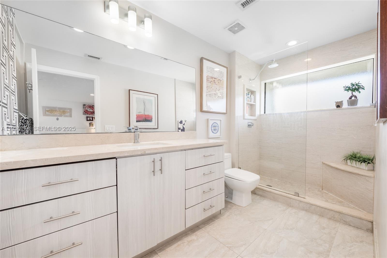 7075 SW 67th Ave #14 South Miami, FL 33143