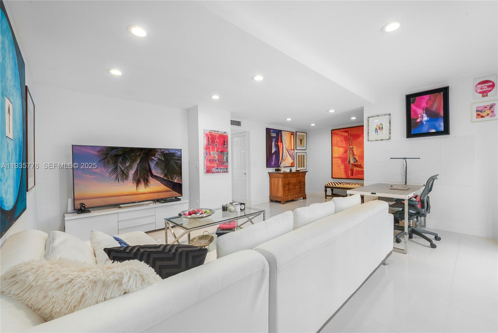 7075 SW 67th Ave #14 South Miami, FL 33143