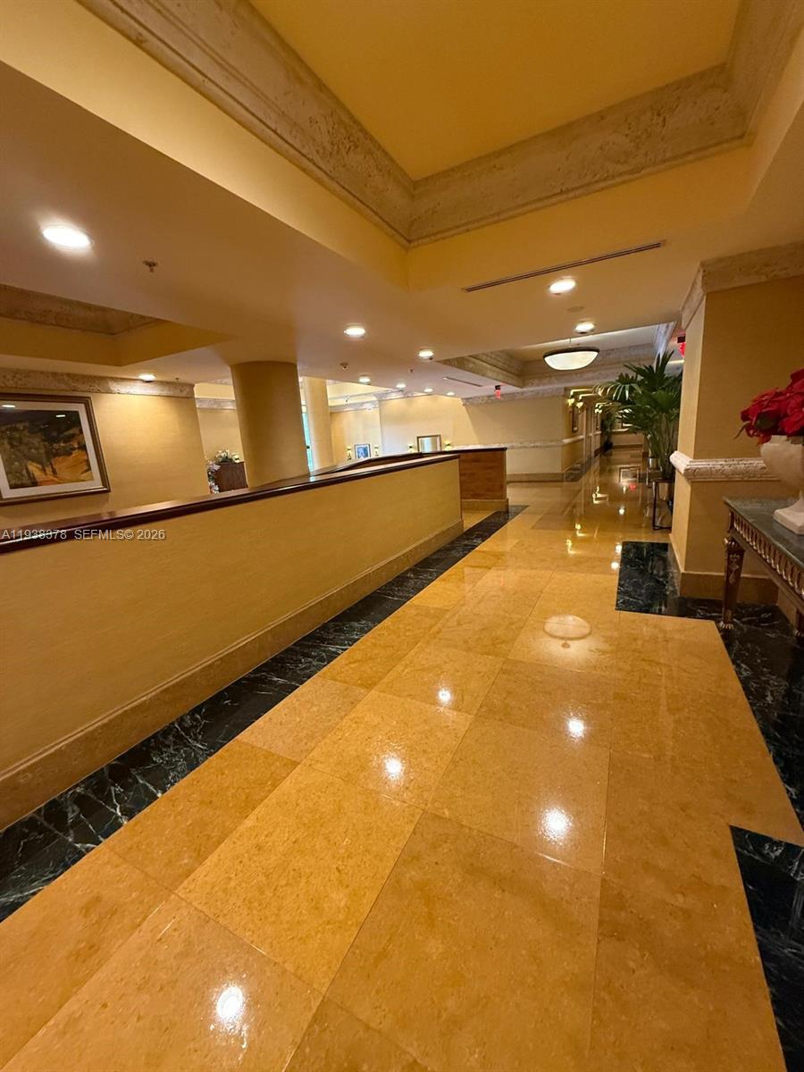 8390 SW 72nd Ave #520 Miami, FL 33143