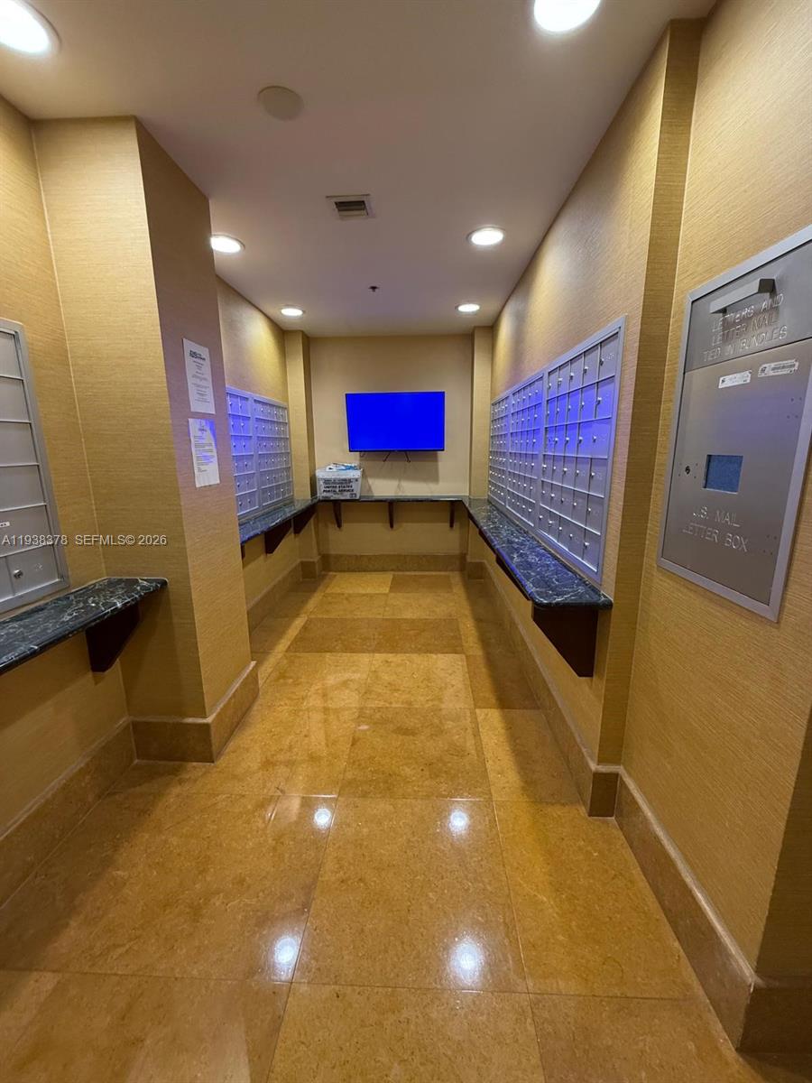 8390 SW 72nd Ave #520 Miami, FL 33143