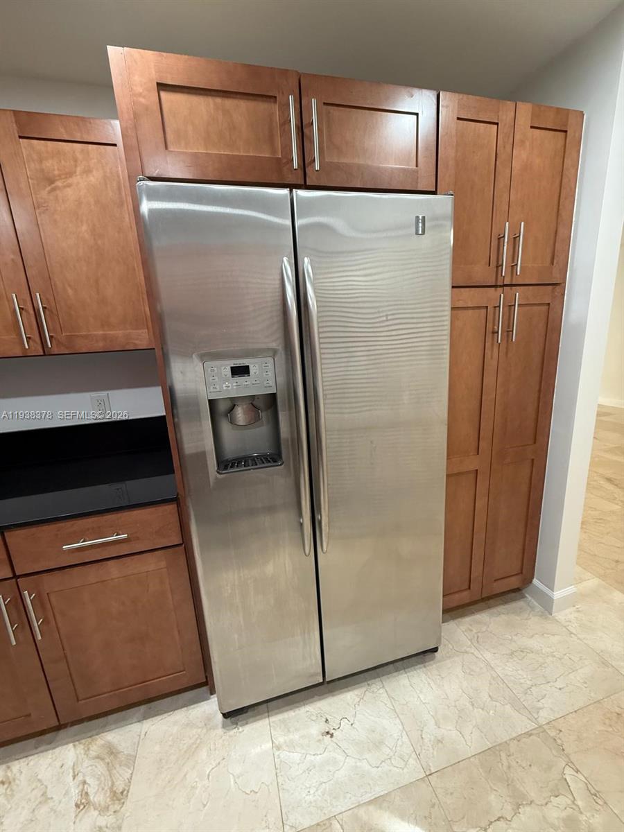 8390 SW 72nd Ave #520 Miami, FL 33143