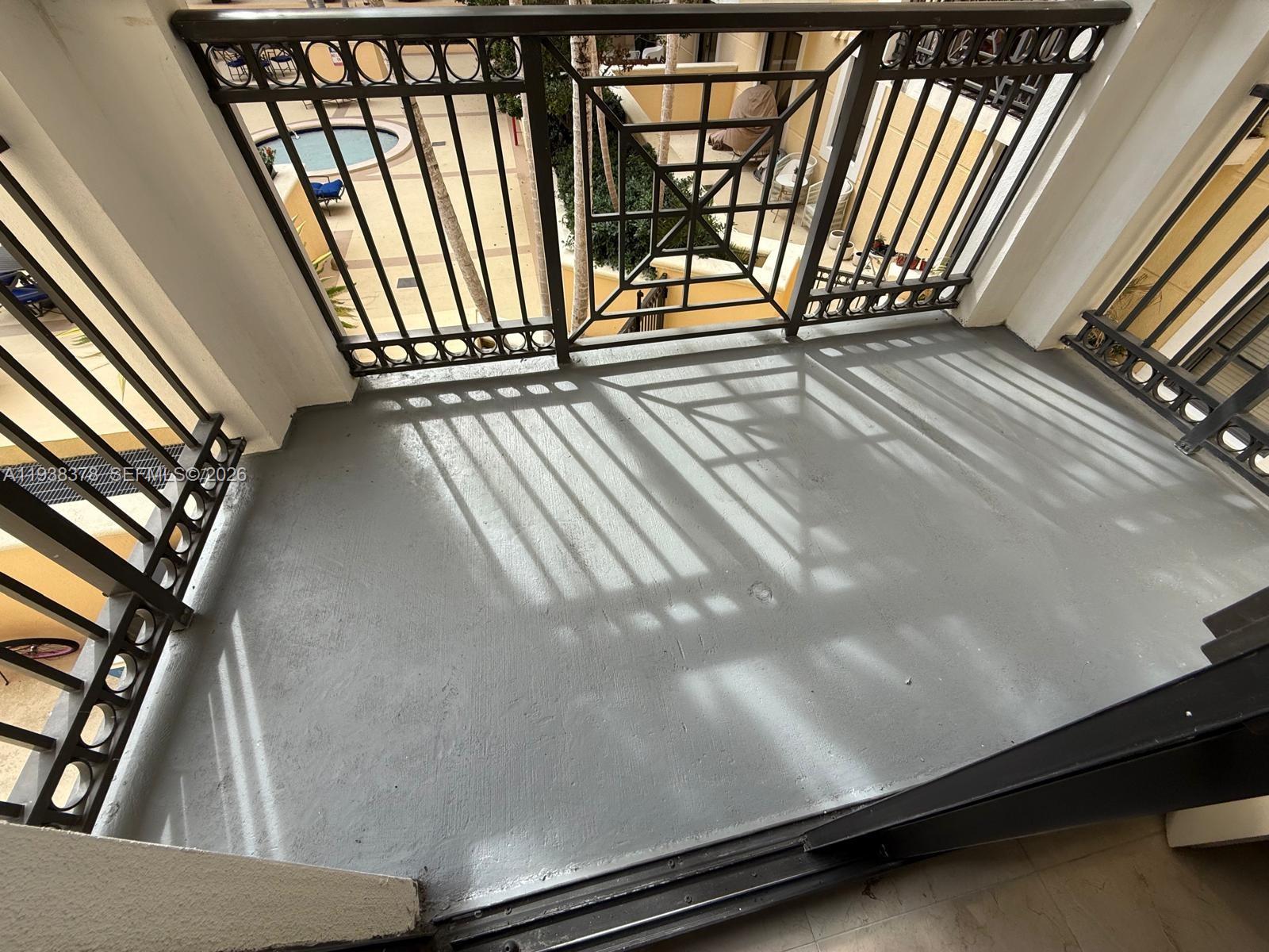 8390 SW 72nd Ave #520 Miami, FL 33143