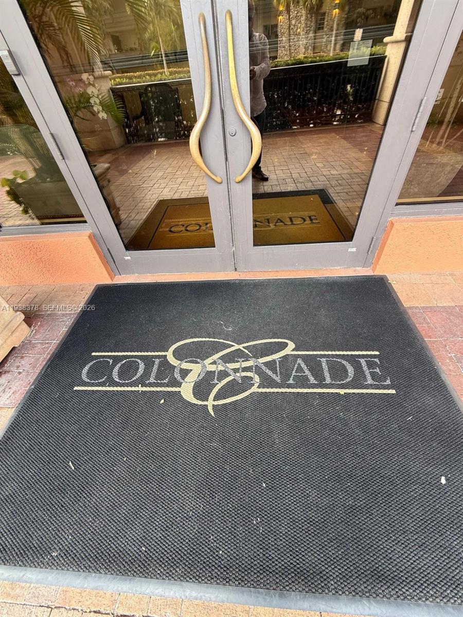 8390 SW 72nd Ave #520 Miami, FL 33143