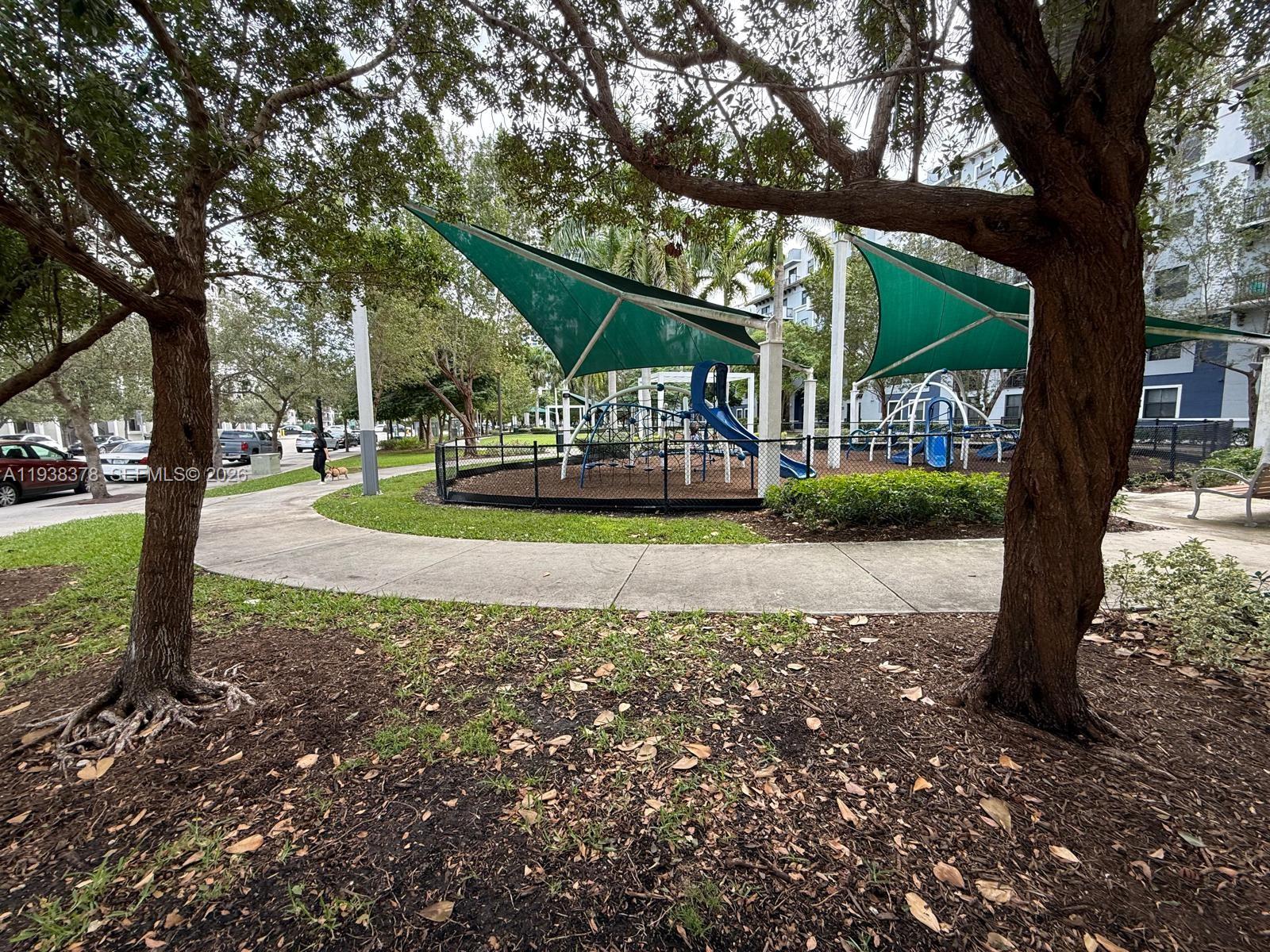 8390 SW 72nd Ave #520 Miami, FL 33143