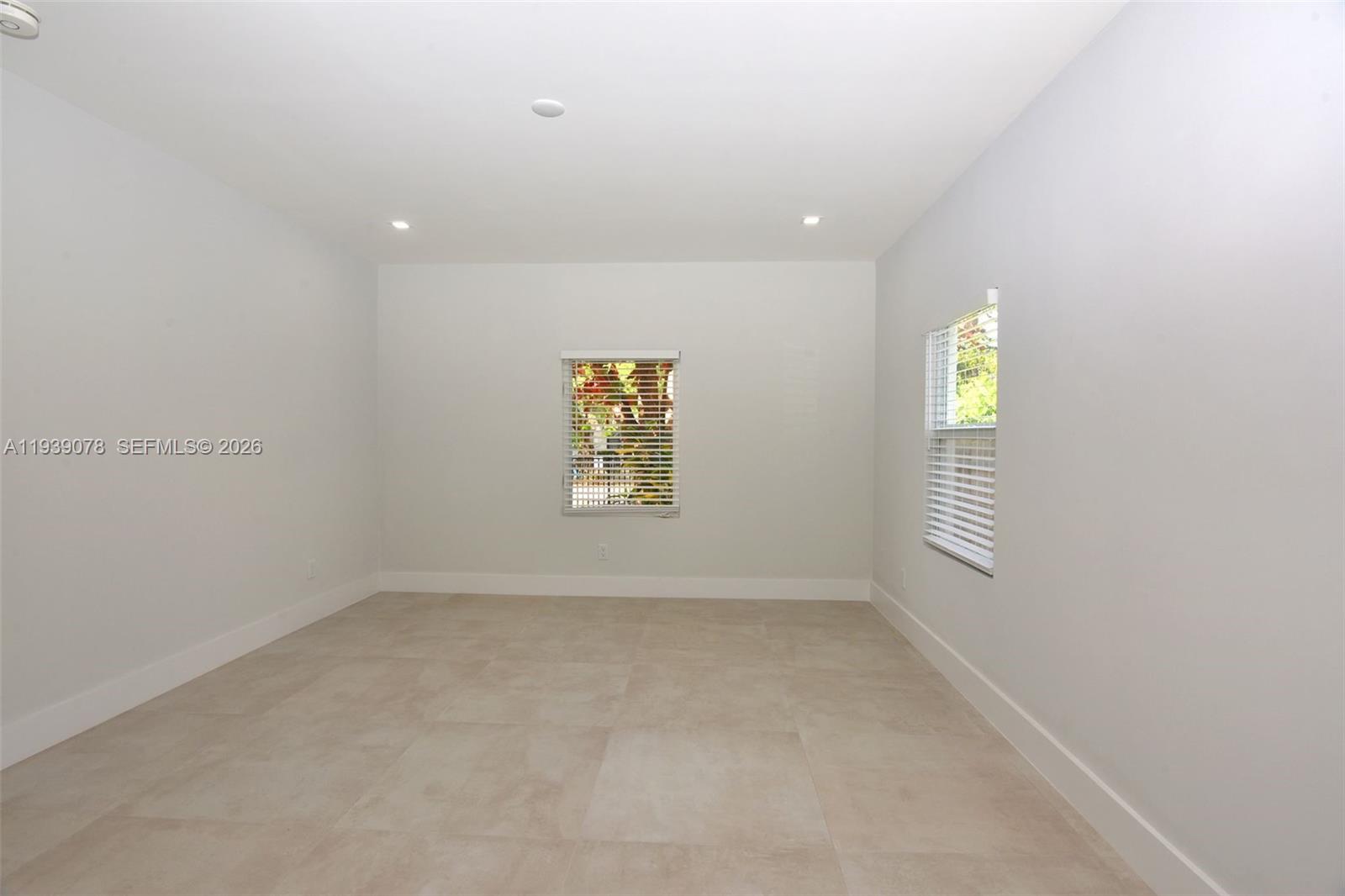 1084 NW 66th St Miami, FL 33150