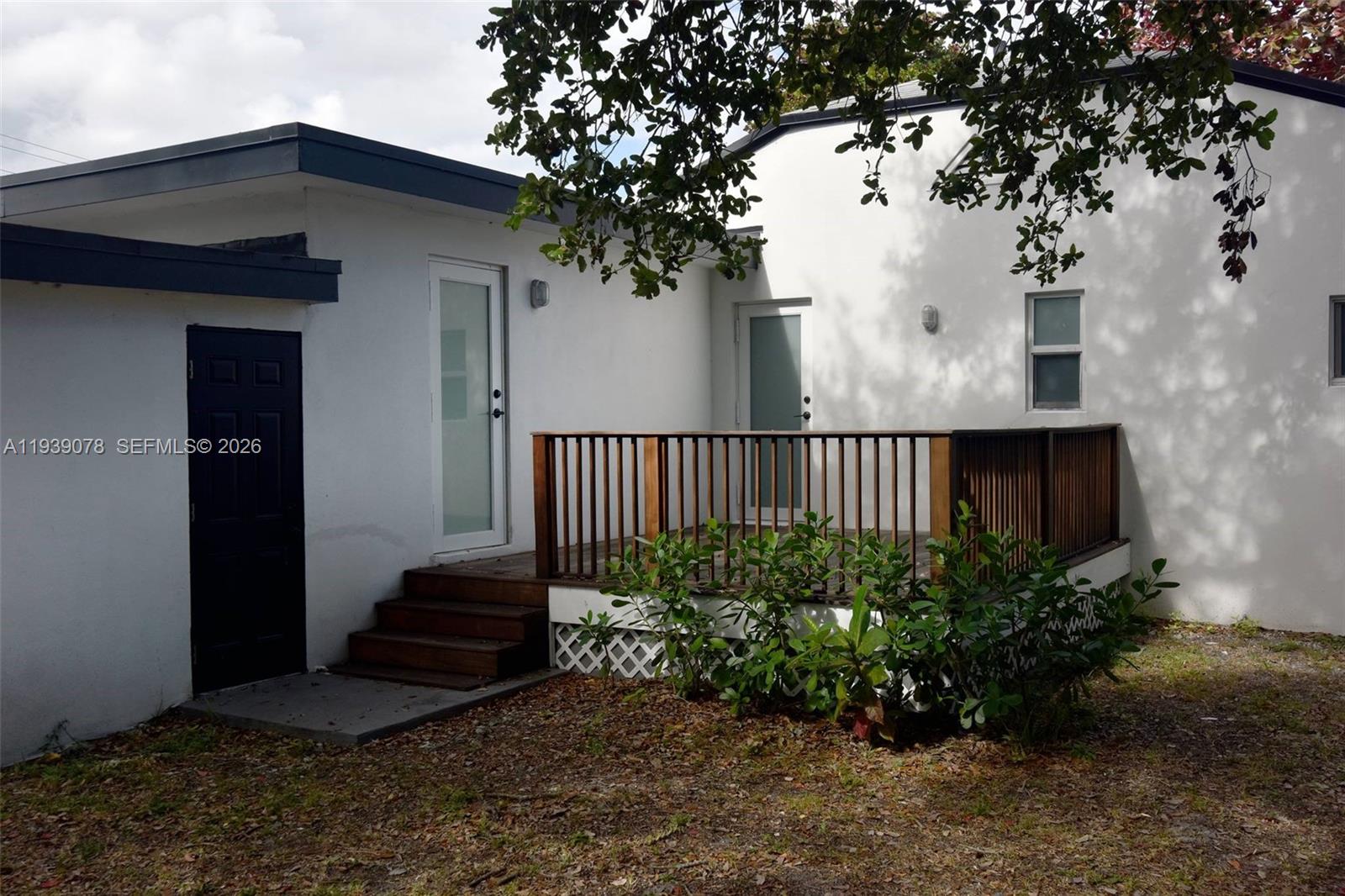 1084 NW 66th St Miami, FL 33150