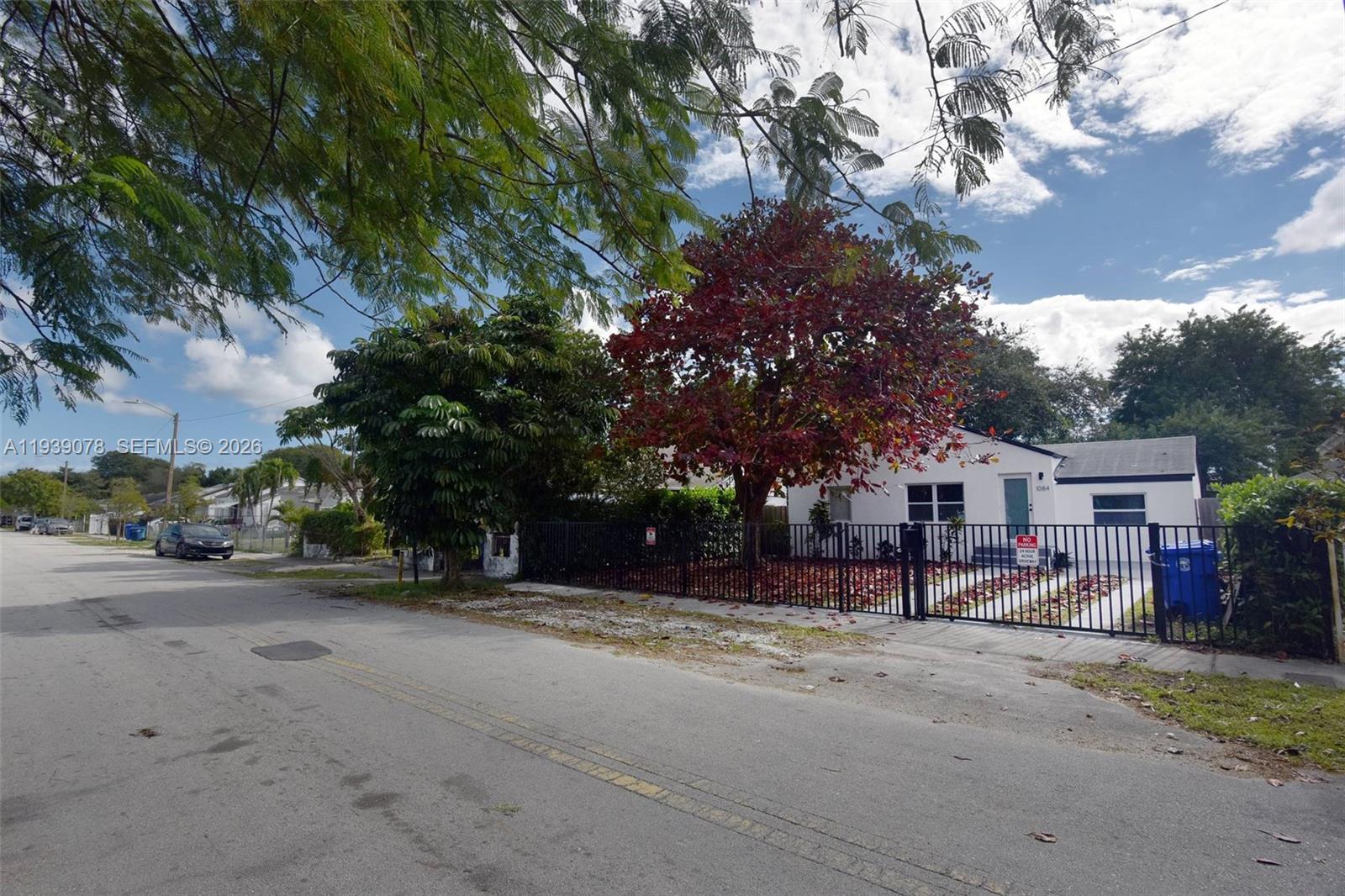 1084 NW 66th St Miami, FL 33150