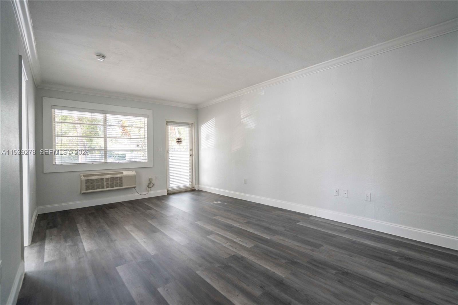 7925 Hawthorne Ave #4 Miami Beach, FL 33141