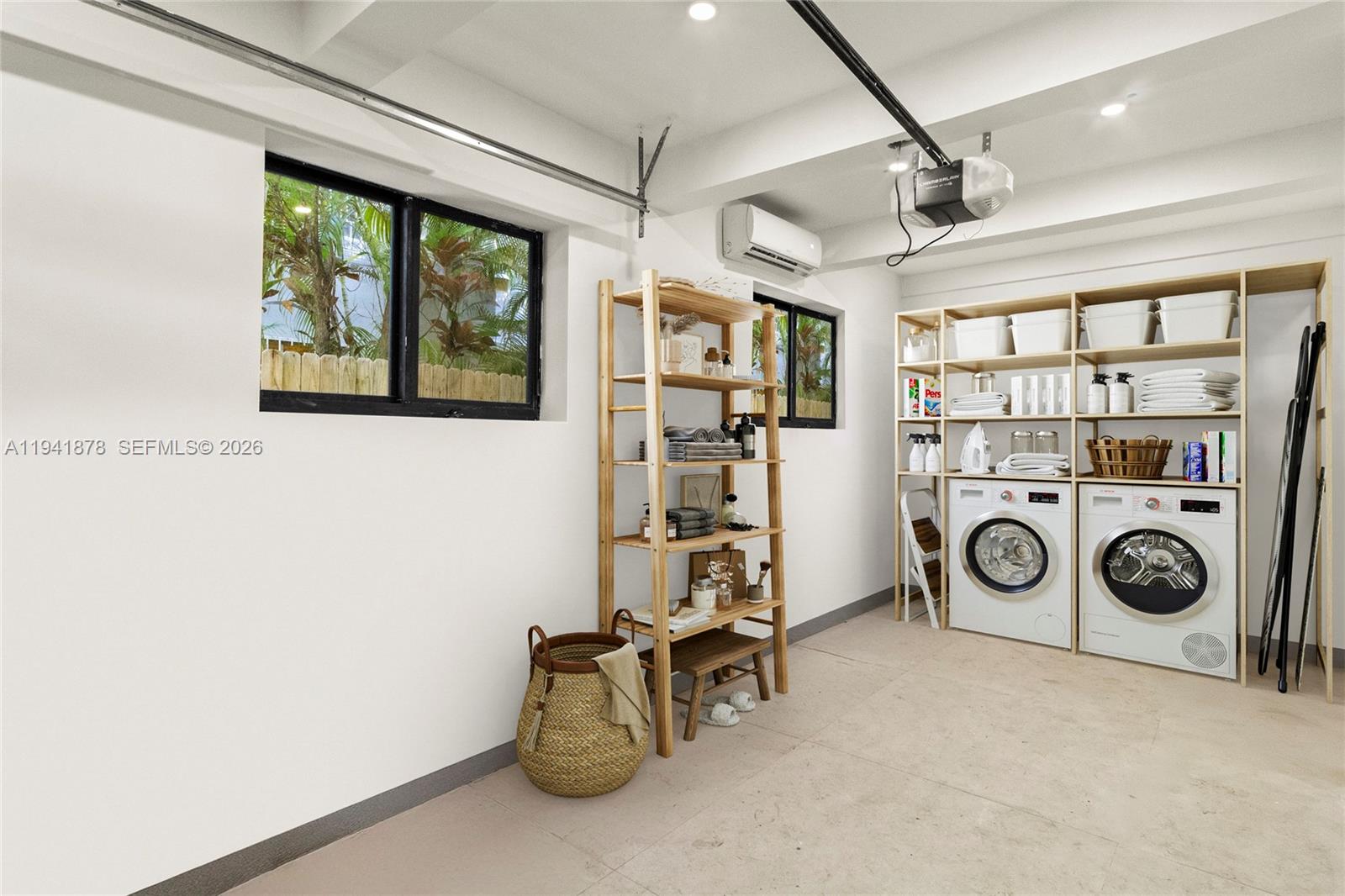 435 W 43rd St Miami Beach, FL 33140