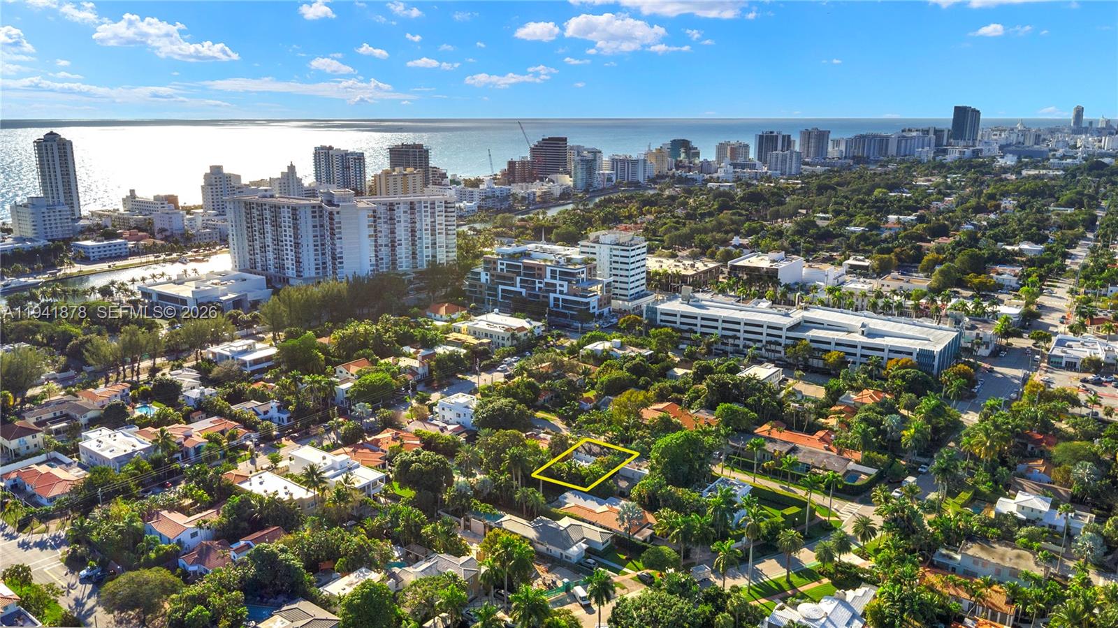 435 W 43rd St Miami Beach, FL 33140