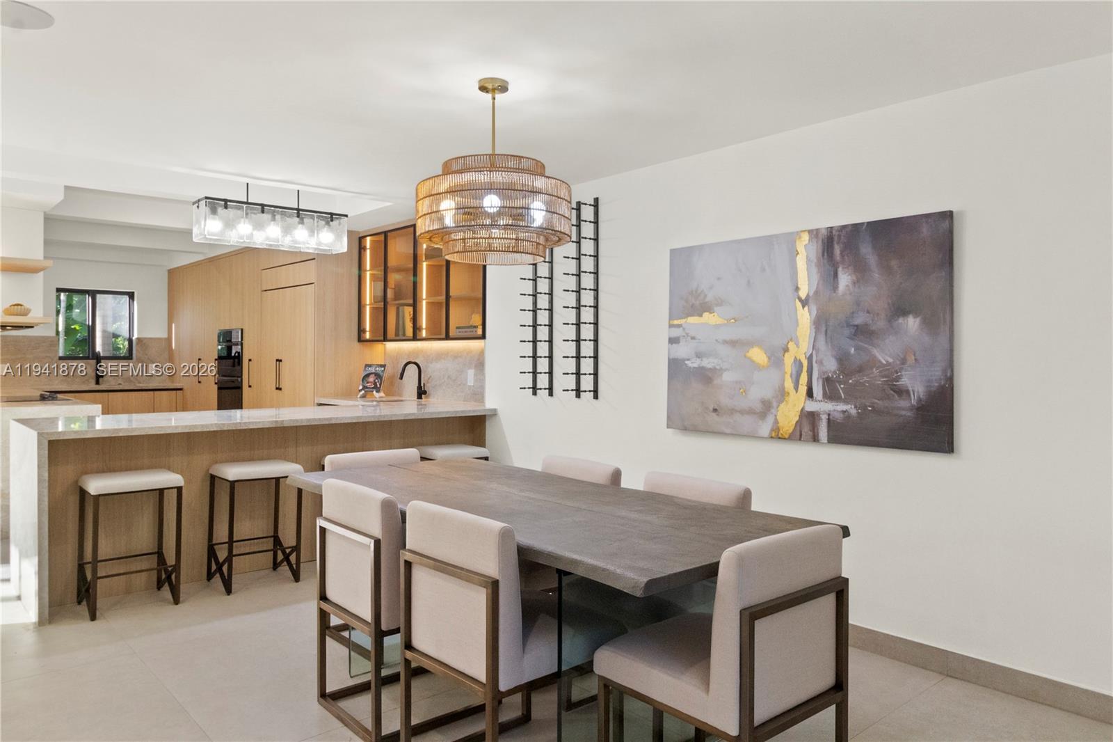 435 W 43rd St Miami Beach, FL 33140