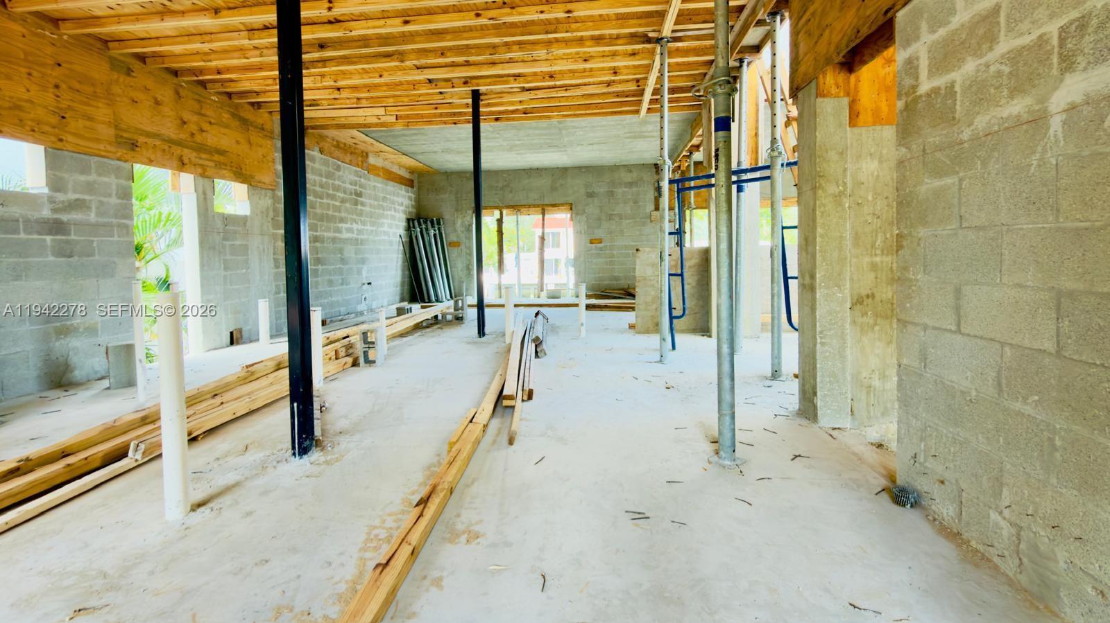 2377 SE 15th St Pompano Beach, FL 33062