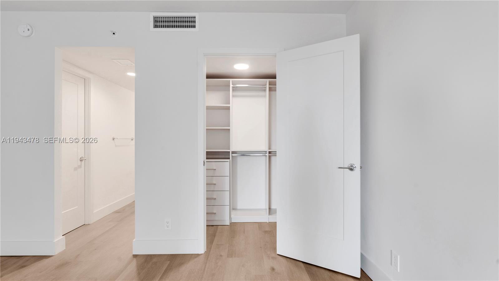 555 NE 34th St #2609 Miami, FL 33137