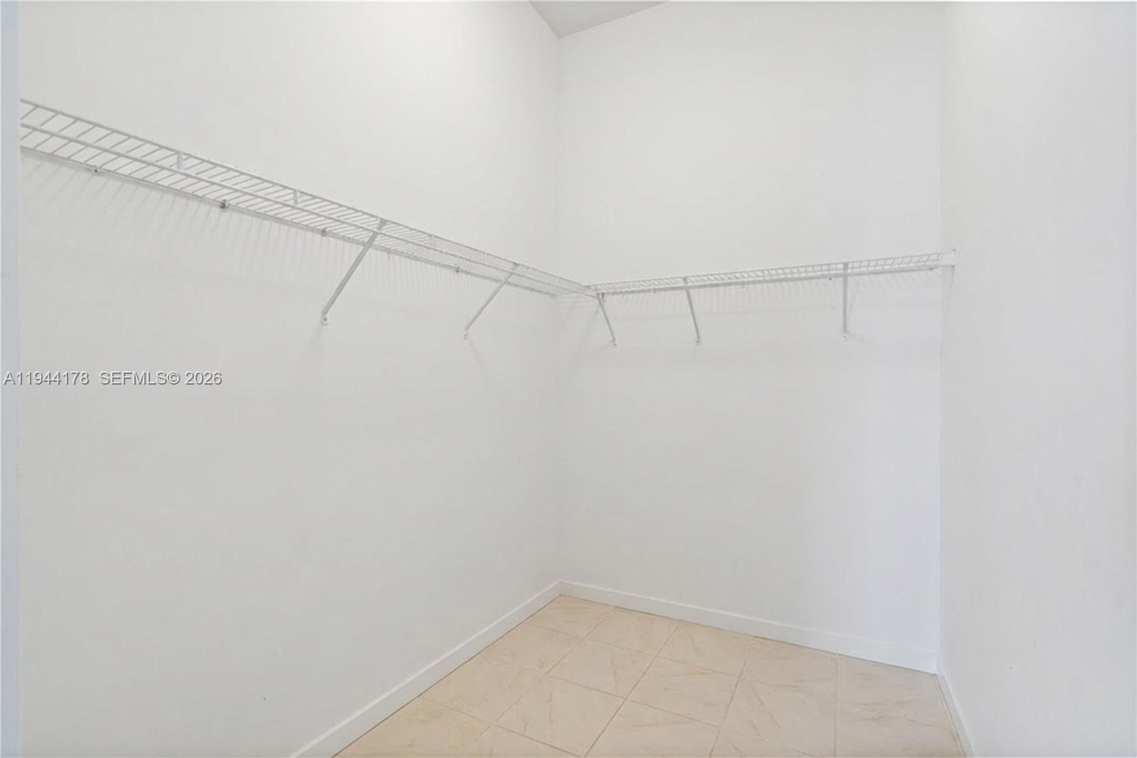 15102 SW 177th Ter Miami, FL 33187