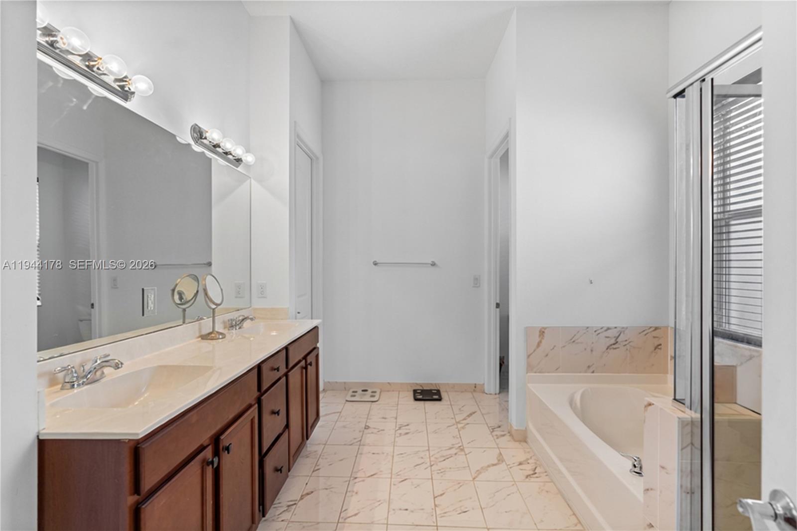 15102 SW 177th Ter Miami, FL 33187