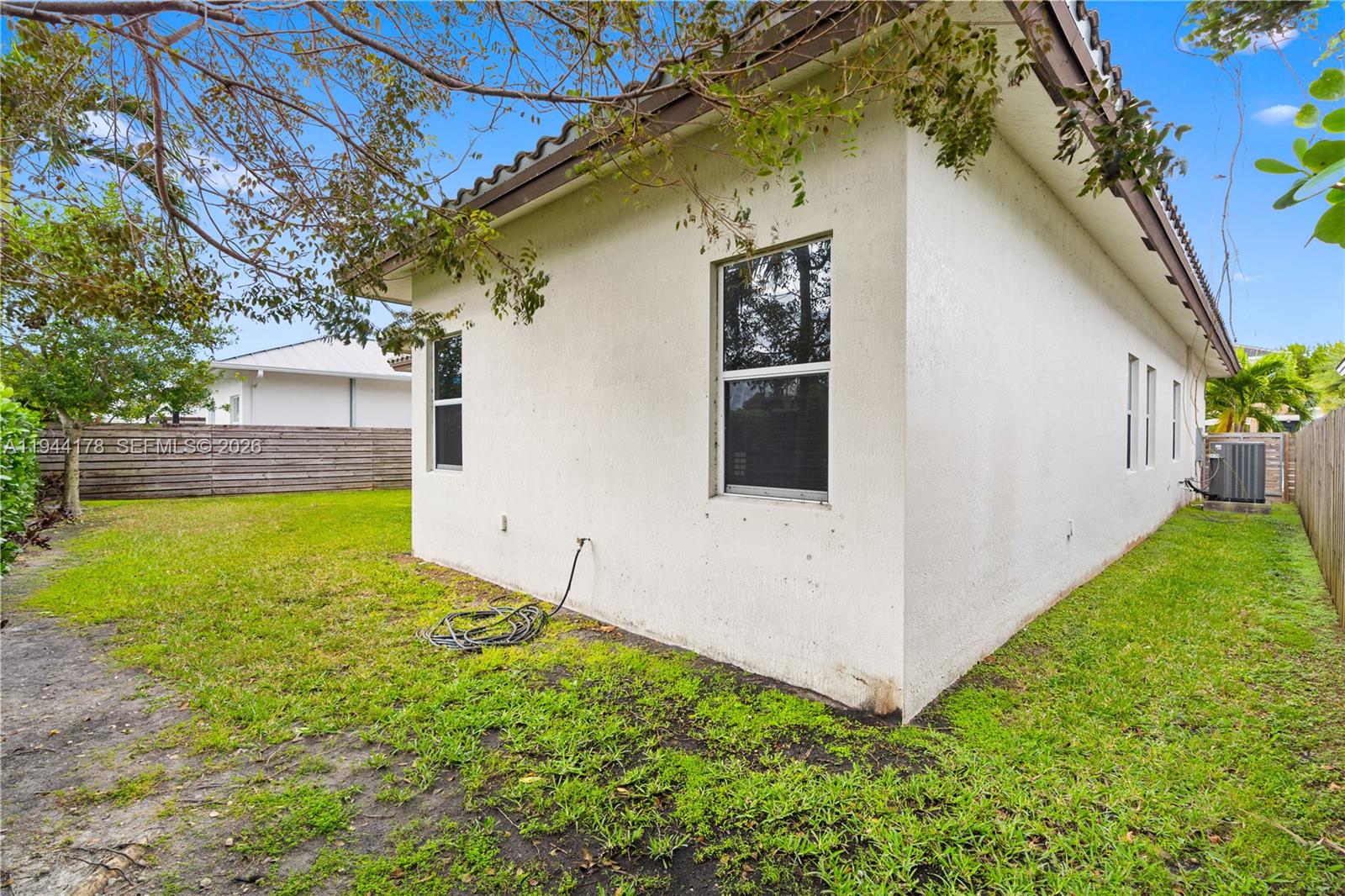 15102 SW 177th Ter Miami, FL 33187