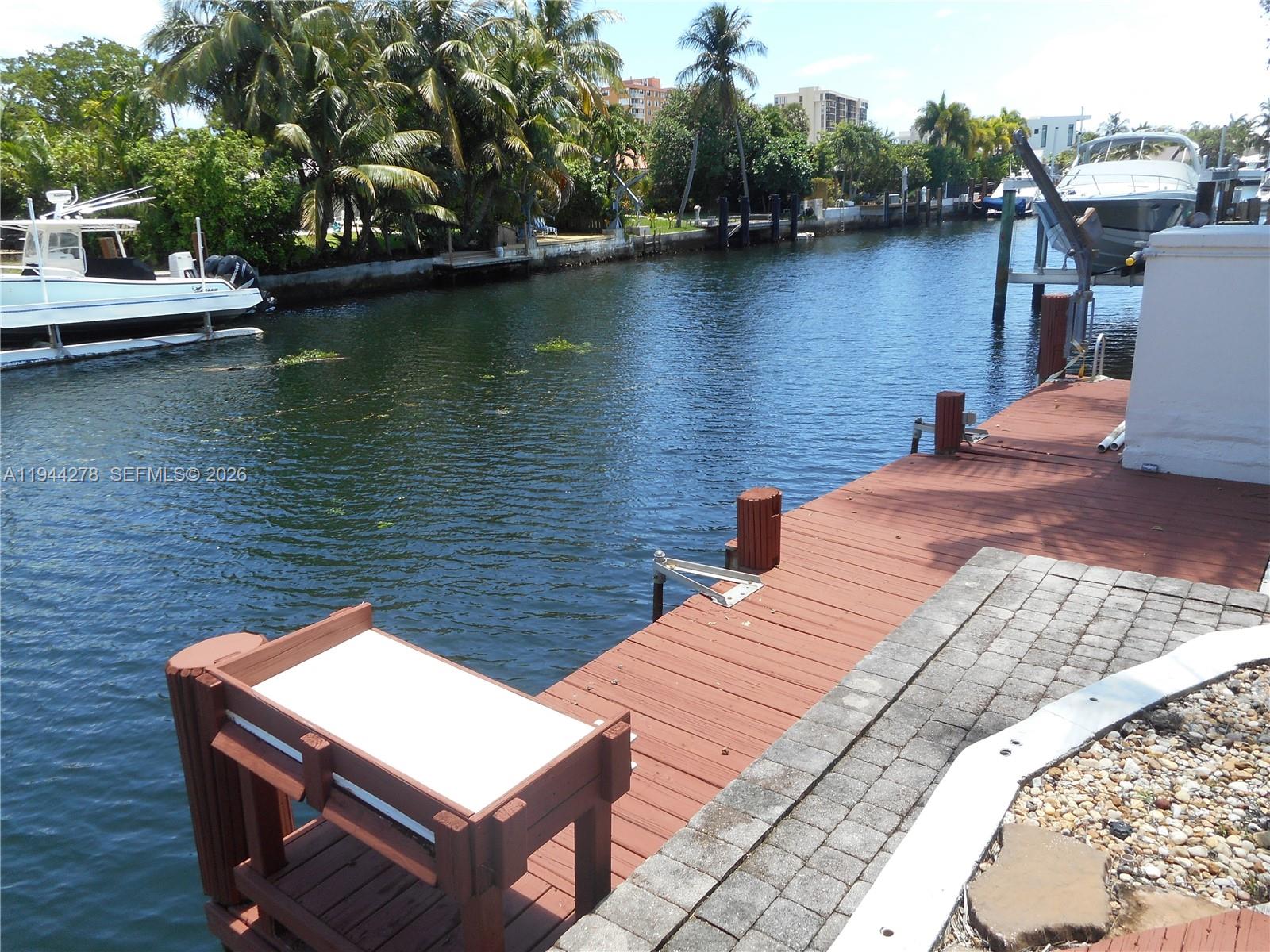 2325 Magnolia Dr North Miami, FL 33181