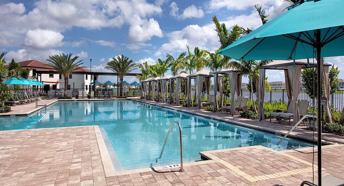 10908 W 32nd Ln Hialeah, FL 33018