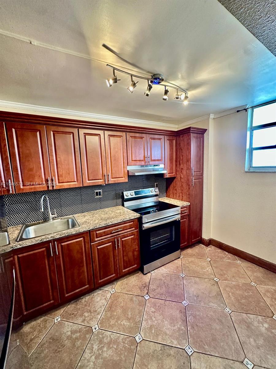 2903 N Miami Bch Blvd #708