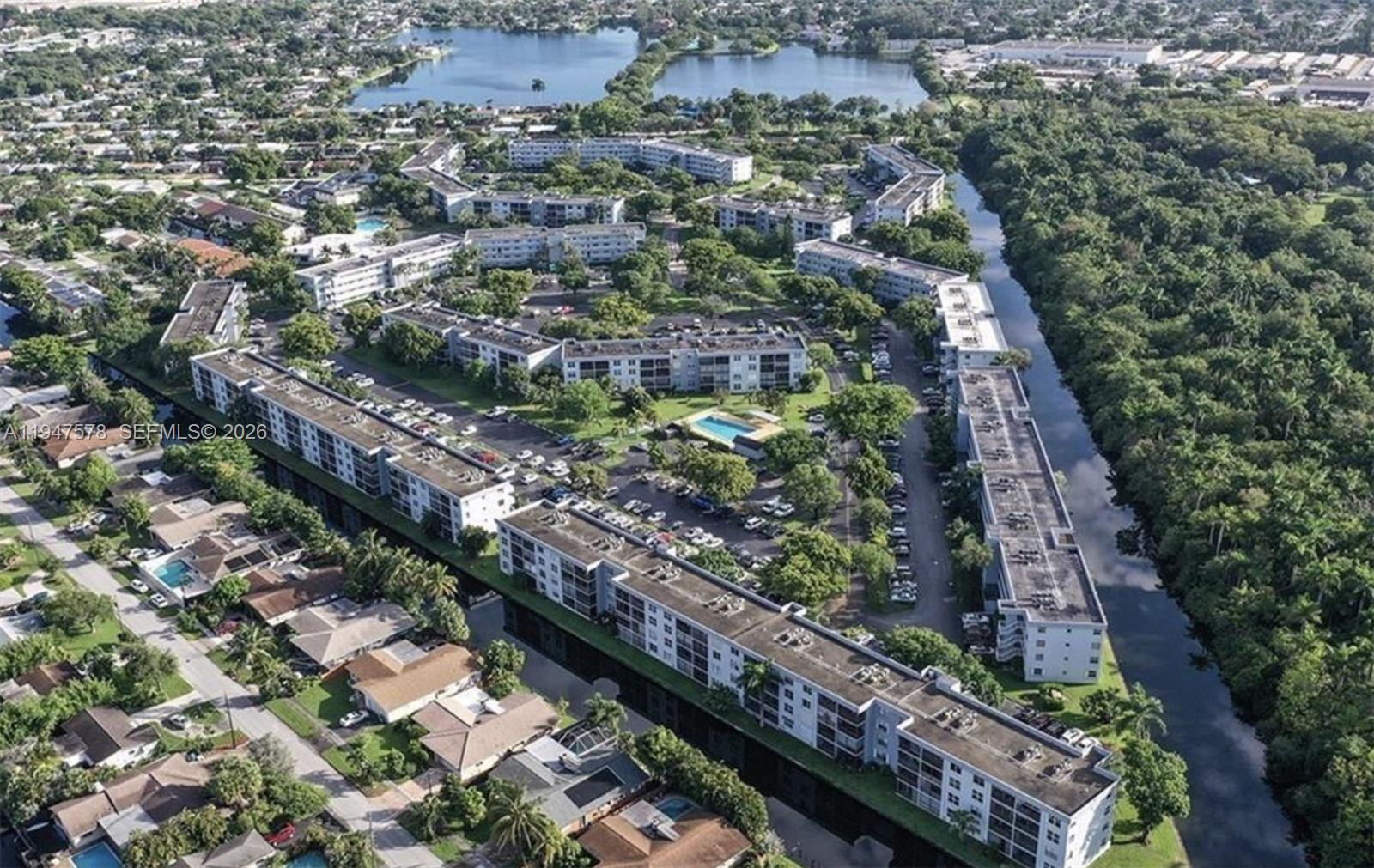 117 Royal Park Dr #3F