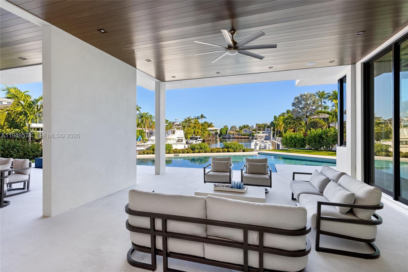 51 Isla Bahia Dr Fort Lauderdale, FL 33316