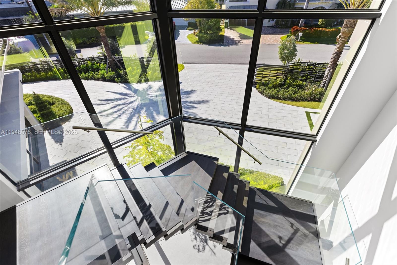 51 Isla Bahia Dr Fort Lauderdale, FL 33316