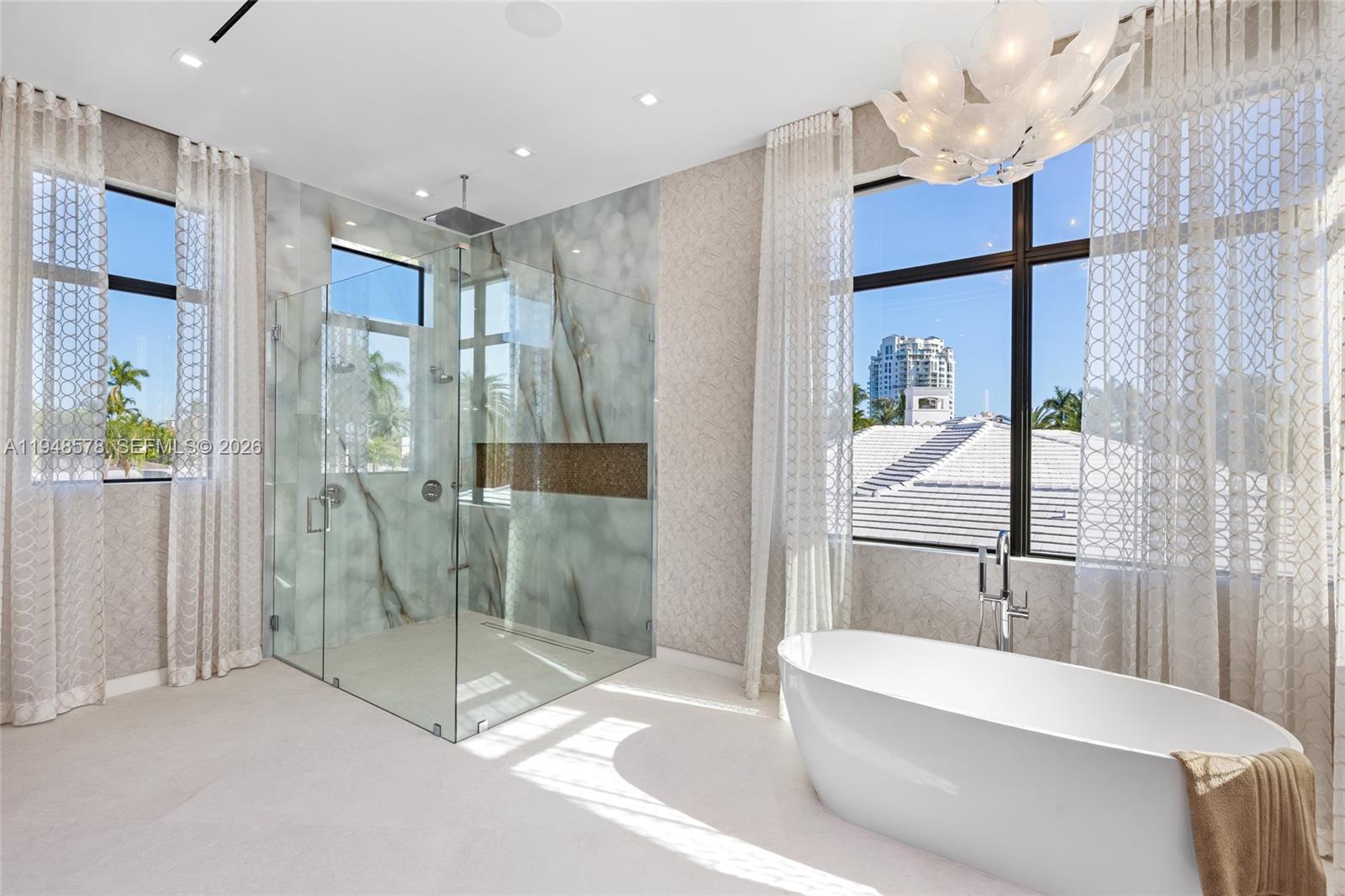 51 Isla Bahia Dr Fort Lauderdale, FL 33316