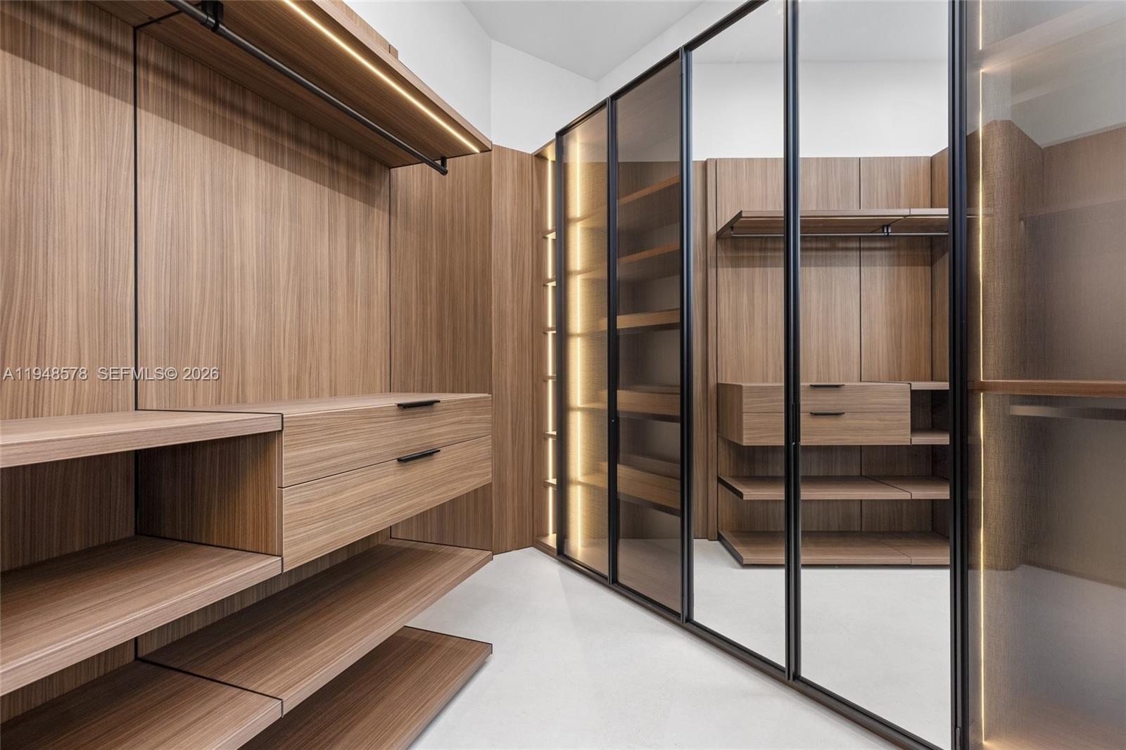 51 Isla Bahia Dr Fort Lauderdale, FL 33316